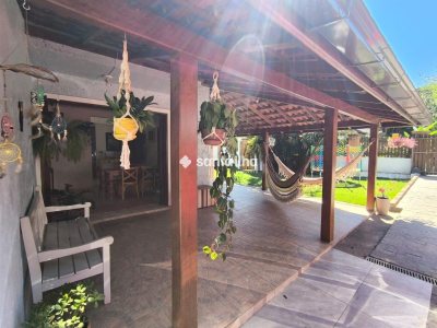 Casa para alugar com 135m², 3 quartos, 1 suíte, 4 vagas no bairro Rio Tavares em Florianópolis - Foto 2