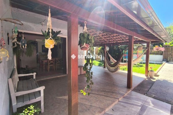 Casa para alugar com 135m², 3 quartos, 1 suíte, 4 vagas no bairro Rio Tavares em Florianópolis