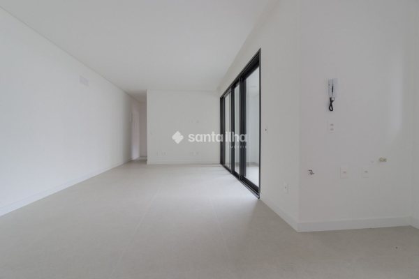 Apartamento à venda com 80m², 2 quartos, 2 suítes, 1 vaga no bairro Centro em Florianópolis