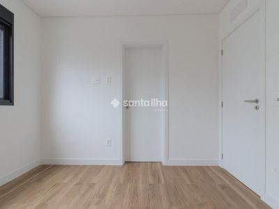 Apartamento à venda com 80m², 2 quartos, 2 suítes, 1 vaga no bairro Centro em Florianópolis - Foto 7