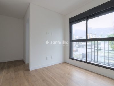 Apartamento à venda com 80m², 2 quartos, 2 suítes, 1 vaga no bairro Centro em Florianópolis - Foto 8