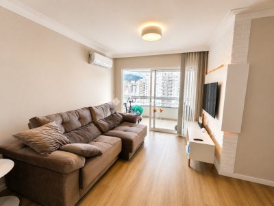 Apartamento à venda com 95m², 3 quartos, 1 suíte, 2 vagas no bairro Itacorubi em Florianópolis - Foto 4