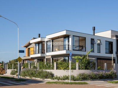 Casa à venda com 244m², 4 quartos, 1 suíte, 2 vagas no bairro Campeche em Florianópolis - Foto 3