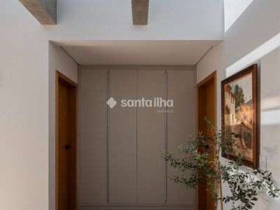Casa à venda com 244m², 4 quartos, 1 suíte, 2 vagas no bairro Campeche em Florianópolis - Foto 18