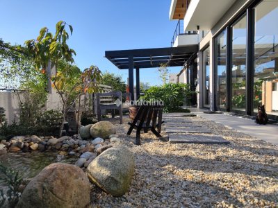 Casa à venda com 244m², 4 quartos, 1 suíte, 2 vagas no bairro Campeche em Florianópolis - Foto 26