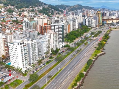 Apartamento à venda com 155m², 4 quartos, 1 suíte, 2 vagas no bairro Agronômica em Florianópolis - Foto 20
