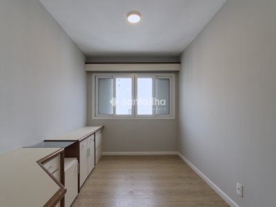 Apartamento à venda com 155m², 4 quartos, 1 suíte, 2 vagas no bairro Agronômica em Florianópolis - Foto 12