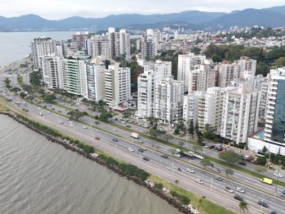 Apartamento à venda com 155m², 4 quartos, 1 suíte, 2 vagas no bairro Agronômica em Florianópolis - Foto 25