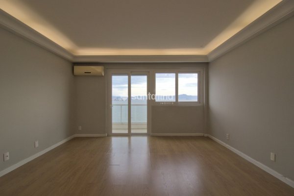 Apartamento à venda com 155m², 4 quartos, 1 suíte, 2 vagas no bairro Agronômica em Florianópolis