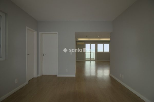 Apartamento à venda com 155m², 4 quartos, 1 suíte, 2 vagas no bairro Agronômica em Florianópolis