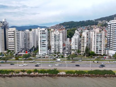 Apartamento à venda com 155m², 4 quartos, 1 suíte, 2 vagas no bairro Agronômica em Florianópolis - Foto 24