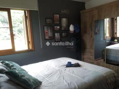 Casa à venda com 263m², 3 quartos, 1 suíte, 4 vagas no bairro Lagoa da Conceição em Florianópolis - Foto 10
