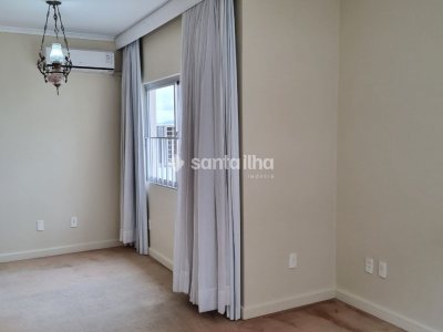 Apartamento à venda com 185m², 4 quartos, 2 suítes, 4 vagas no bairro Centro em Florianópolis - Foto 10