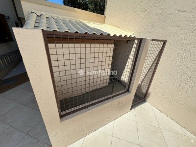 Casa para alugar ou comprar com 250m², 3 quartos, 5 vagas no bairro Campeche em Florianópolis - Foto 28