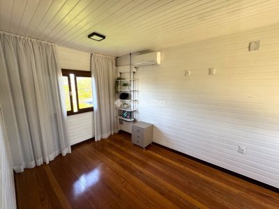 Casa para alugar ou comprar com 250m², 3 quartos, 5 vagas no bairro Campeche em Florianópolis - Foto 17