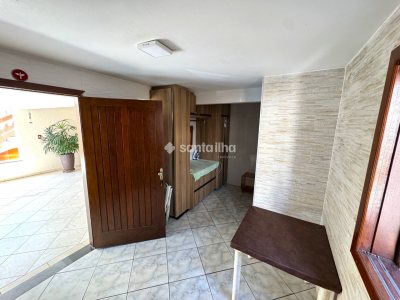 Casa para alugar ou comprar com 250m², 3 quartos, 5 vagas no bairro Campeche em Florianópolis - Foto 25