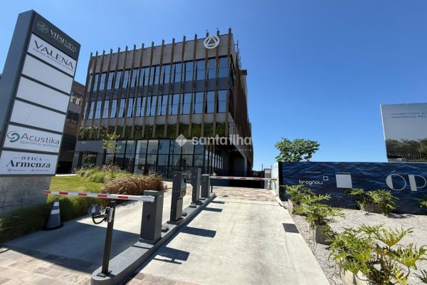 Sala/Conjunto para alugar ou comprar com 30m², 1 vaga no bairro Moenda em Florianópolis