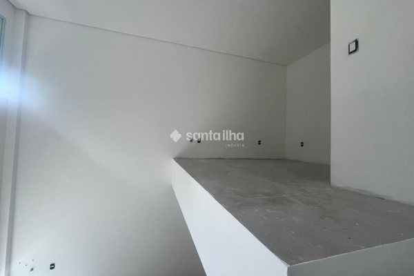 Apartamento à venda com 43m², 1 quarto, 1 suíte, 1 vaga no bairro Ribeirão da Ilha em Florianópolis