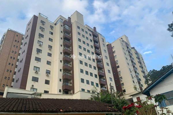 Apartamento à venda com 72m², 2 quartos, 1 suíte, 2 vagas no bairro Itacorubi em Florianópolis