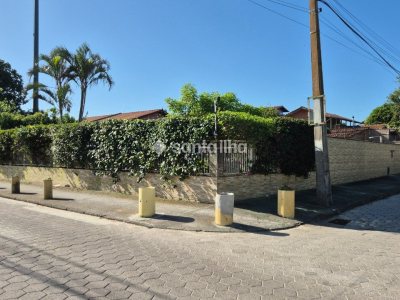 Casa à venda com 125m², 4 quartos, 1 suíte, 3 vagas no bairro Campeche em Florianópolis - Foto 35