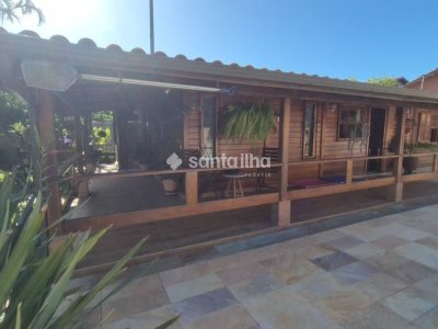 Casa à venda com 125m², 4 quartos, 1 suíte, 3 vagas no bairro Campeche em Florianópolis - Foto 33