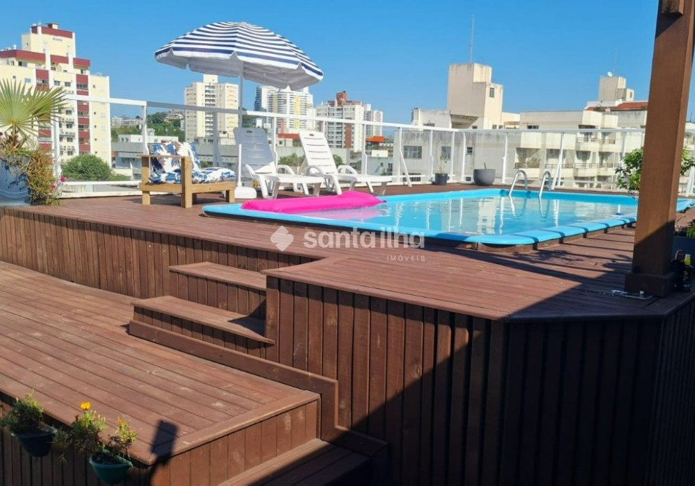 Apartamento à venda com 132m², 4 quartos, 1 suíte, 1 vaga no bairro Estreito em Florianópolis - Foto 1