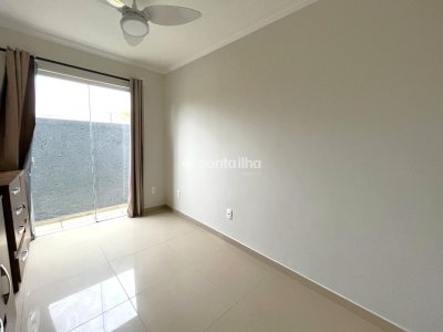 Apartamento para alugar com 57m², 2 quartos, 1 vaga no bairro Campeche em Florianopolis - Foto 13