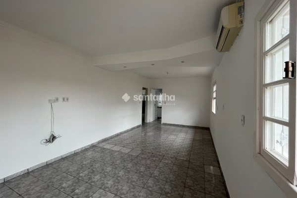 Casa para alugar ou comprar com 175m², 4 quartos, 1 suíte, 2 vagas no bairro Campeche em Florianópolis