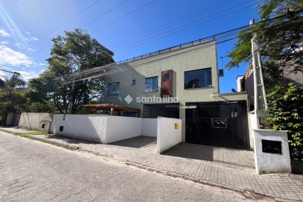 Apartamento para alugar com 36m², 1 quarto, 1 vaga no bairro Campeche em Florianópolis