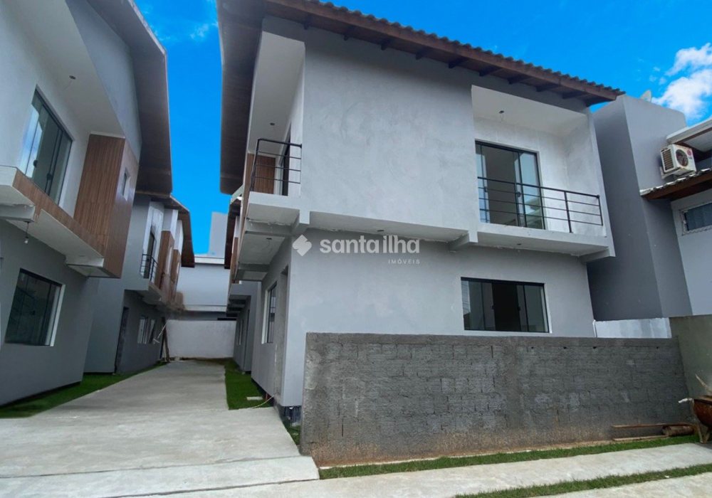 Casa à venda com 85m², 2 quartos, 2 suítes, 1 vaga no bairro Rio Tavares em Florianópolis - Foto 1