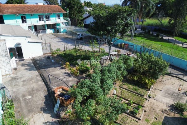 Terreno à venda com 1.105m² no bairro Campeche em Florianópolis