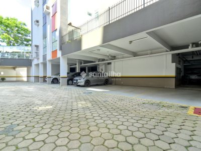 Apartamento à venda com 113m², 3 quartos, 1 suíte, 2 vagas no bairro Centro em Florianópolis - Foto 12