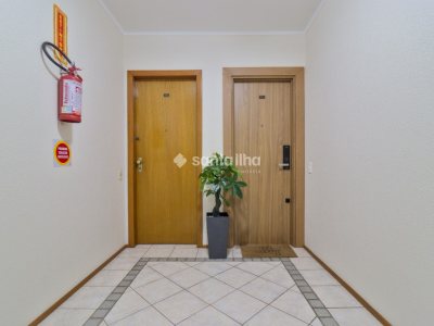 Apartamento à venda com 113m², 3 quartos, 1 suíte, 2 vagas no bairro Centro em Florianópolis - Foto 15