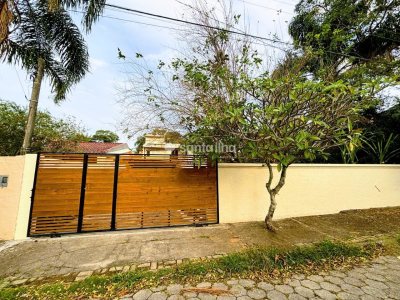 Casa à venda com 175m², 4 quartos, 1 suíte, 6 vagas no bairro Lagoa da Conceição em Florianópolis - Foto 2