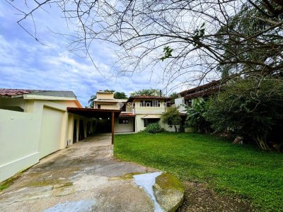 Casa à venda com 175m², 4 quartos, 1 suíte, 6 vagas no bairro Lagoa da Conceição em Florianópolis - Foto 4