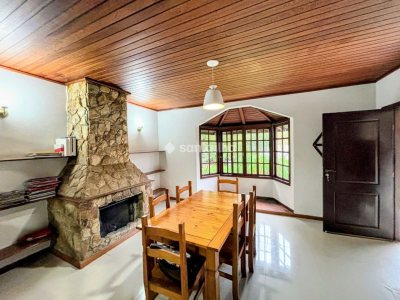 Casa à venda com 175m², 4 quartos, 1 suíte, 6 vagas no bairro Lagoa da Conceição em Florianópolis - Foto 7