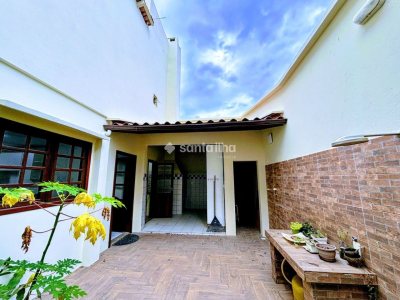 Casa à venda com 175m², 4 quartos, 1 suíte, 6 vagas no bairro Lagoa da Conceição em Florianópolis - Foto 16