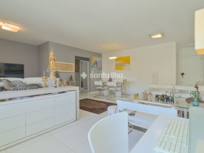 Apartamento à venda com 93m², 2 quartos, 1 suíte, 1 vaga no bairro Centro em Florianópolis - Foto 3