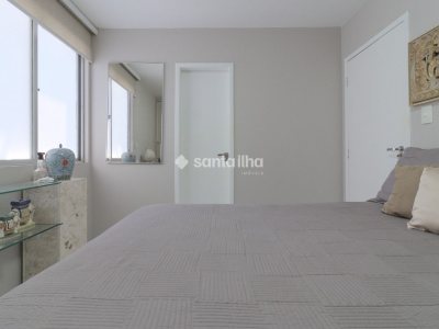 Apartamento à venda com 93m², 2 quartos, 1 suíte, 1 vaga no bairro Centro em Florianópolis - Foto 2
