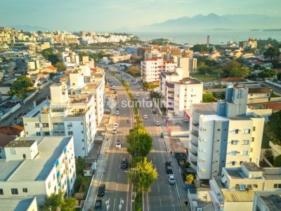Apartamento à venda com 109m², 3 quartos, 1 suíte, 1 vaga no bairro Capoeiras em Florianópolis - Foto 19