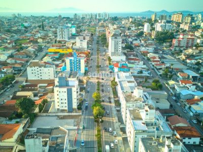 Apartamento à venda com 109m², 3 quartos, 1 suíte, 1 vaga no bairro Capoeiras em Florianópolis - Foto 20
