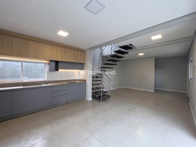 Casa para alugar com 187m², 3 quartos, 1 suíte, 2 vagas no bairro Campeche em Florianópolis - Foto 2