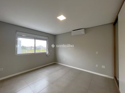 Casa para alugar com 187m², 3 quartos, 1 suíte, 2 vagas no bairro Campeche em Florianópolis - Foto 10