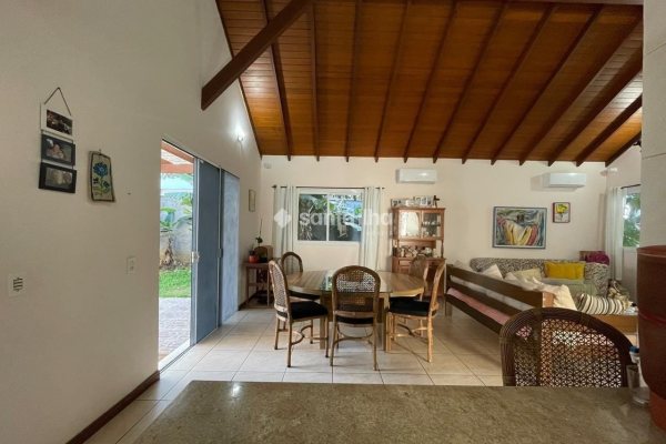 Casa à venda com 151m², 3 quartos, 1 suíte, 4 vagas no bairro Ribeirão da Ilha em Florianópolis