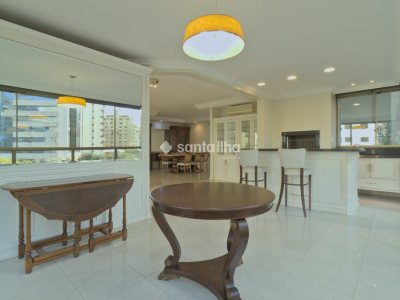 Apartamento à venda com 229m², 3 quartos, 3 suítes, 3 vagas no bairro Centro em Florianópolis - Foto 8