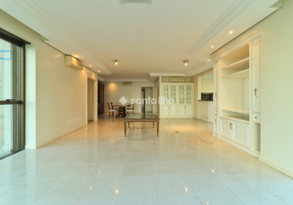 Apartamento à venda com 229m², 3 quartos, 3 suítes, 3 vagas no bairro Centro em Florianópolis - Foto 1