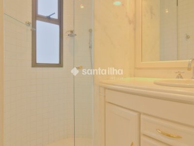 Apartamento à venda com 229m², 3 quartos, 3 suítes, 3 vagas no bairro Centro em Florianópolis - Foto 37