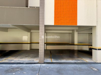 Apartamento à venda com 113m², 3 quartos, 1 suíte, 2 vagas no bairro Centro em Florianópolis - Foto 38
