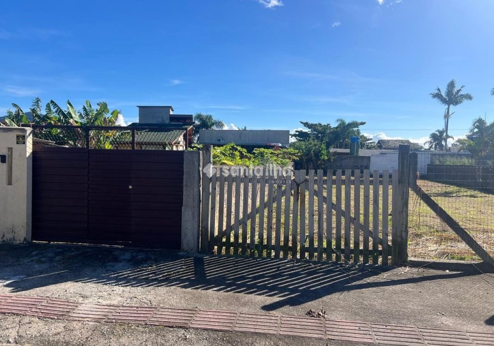 Terreno à venda com 472m², 1 quarto no bairro Campeche em Florianópolis - Foto 1