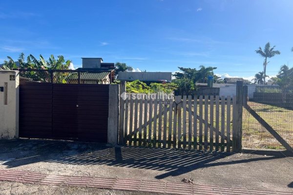 Terreno à venda com 472m², 1 quarto no bairro Campeche em Florianópolis